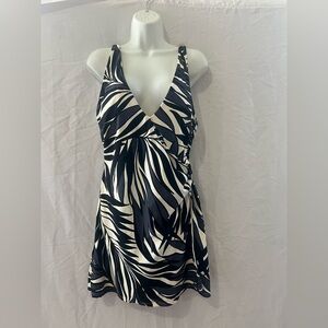 Anne Cole Women's Floral Surplice
Twist Skirted Swimdress CL8 Palm Chic
Size 14